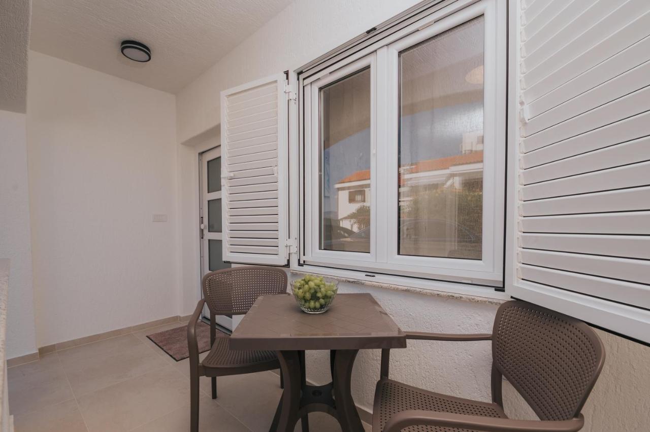 Apartments Virgine Maria I บัชกา ภายนอก รูปภาพ