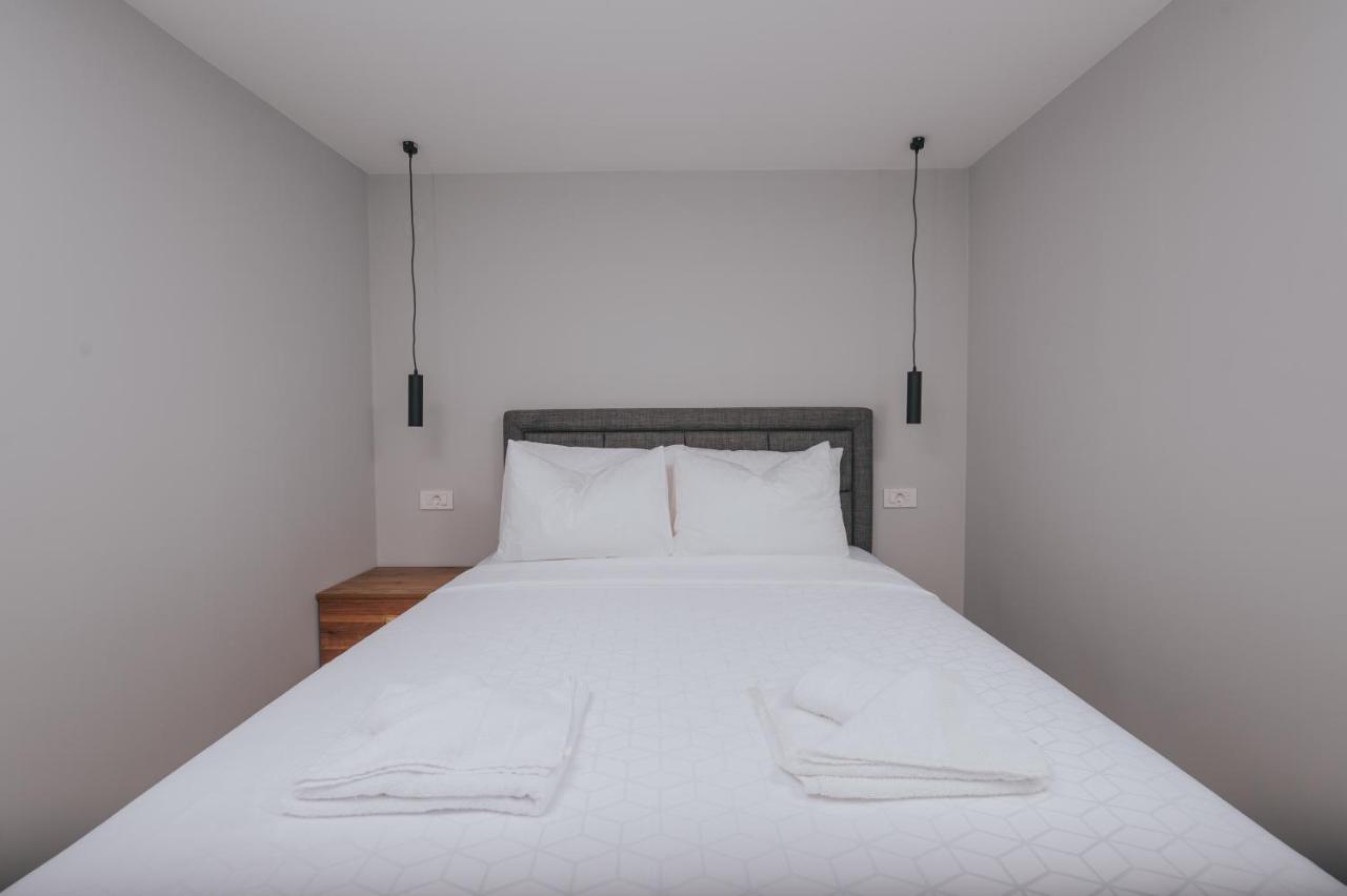 Apartments Virgine Maria I บัชกา ภายนอก รูปภาพ