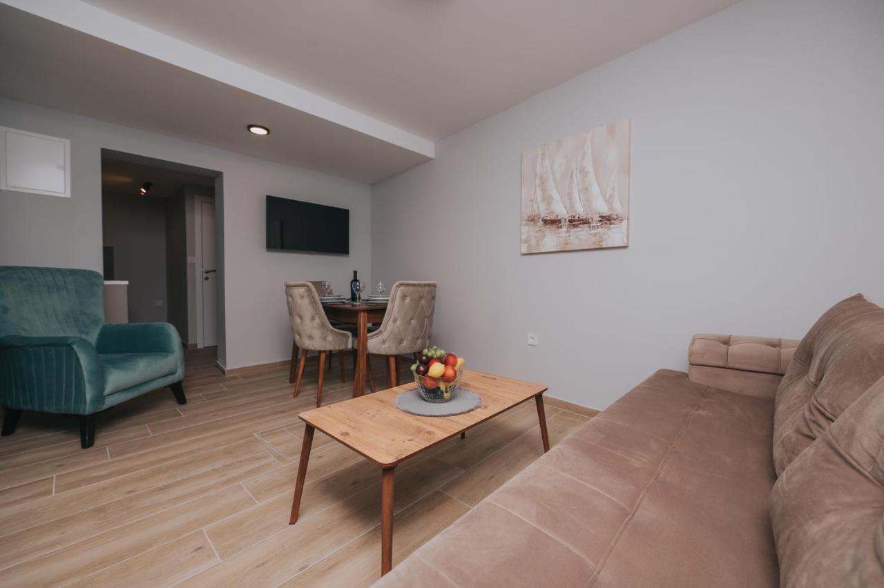 Apartments Virgine Maria I บัชกา ภายนอก รูปภาพ